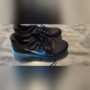 Nike Men's Black and Blue Athletic Shoes